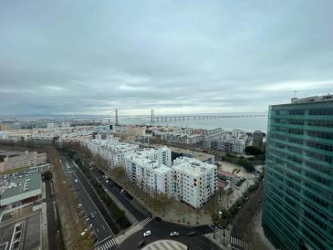 T1 com vistas panorâmicas no Parque das Nações