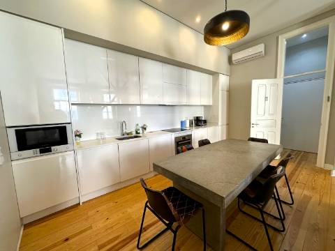 Apartamento T4 - Lisboa - Praça da Figueira
