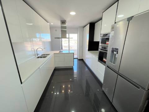 Apartamento T3 (Novo) Colina dos Cruzeiros em Odivelas