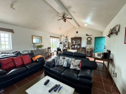 Moradia T3 (Rústica) - Santarém