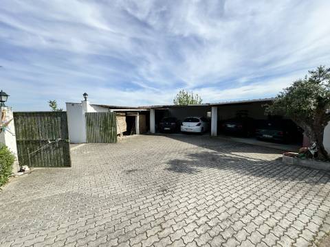 Moradia T3 (Rústica) - Santarém