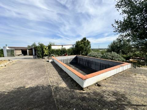 Moradia T3 (Rústica) - Santarém