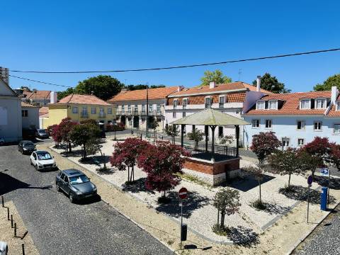 Apartamento T3 - Olivais/ Lisboa - dois logradouros