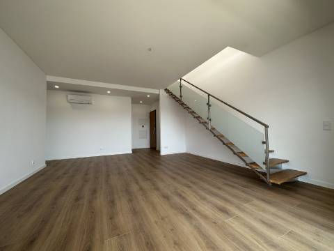 Apartamento Penthouse T4 (NOVO) - Colinas do Cruzeiro - Odivelas