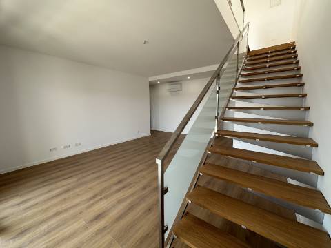 Apartamento Penthouse T4 (NOVO) - Colinas do Cruzeiro - Odivelas