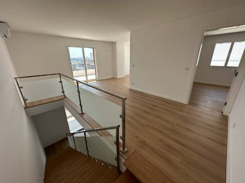Apartamento Penthouse T4 (NOVO) - Colinas do Cruzeiro - Odivelas