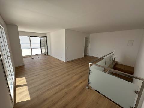 Apartamento Penthouse T4 (NOVO) - Colinas do Cruzeiro - Odivelas