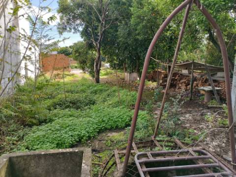 Terreno com 350m² - Tapada