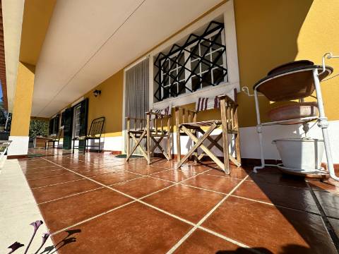 Moradia T4 - Alcanhões (Santarém)