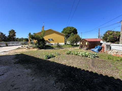 Moradia T4 - Alcanhões (Santarém)