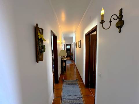 Moradia T4 - Alcanhões (Santarém)