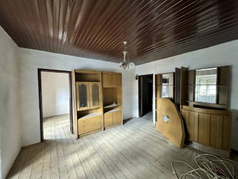 Moradia Andar (remodelar) - Chamusca