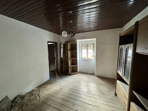 Moradia Andar (remodelar) - Chamusca