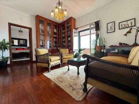 Moradia T4+2 - Chamusca