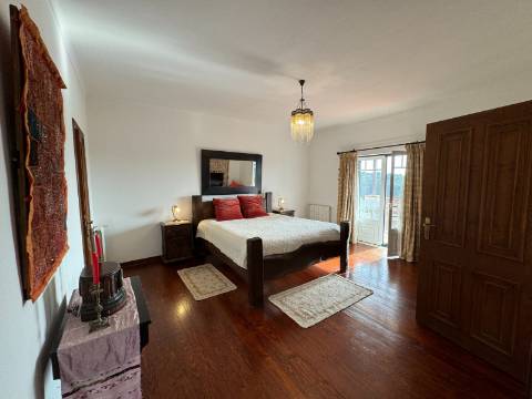 Moradia T4+2 - Chamusca