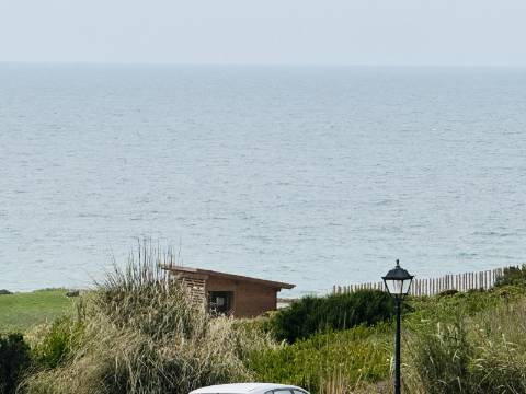 Moradia T3 de 1º andar com cave - Óbidos