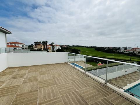 Moradia T3 de 1º andar com cave - Óbidos