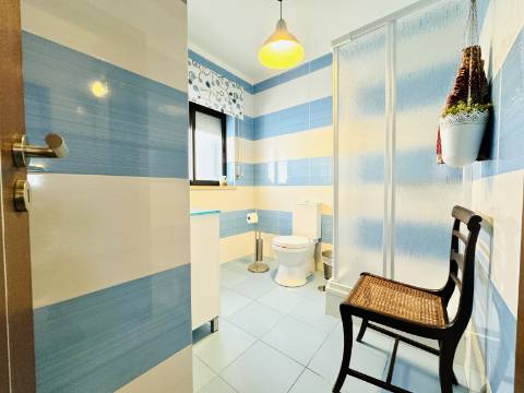 Apartamento T4 Duplex com Box - Santarém