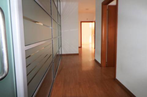 Escritório com 4 salas na Bela Vista e com garagem