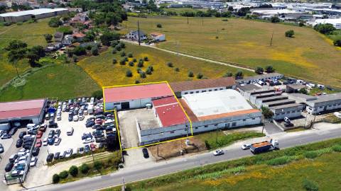 Armazém - Zona Industrial Santarém