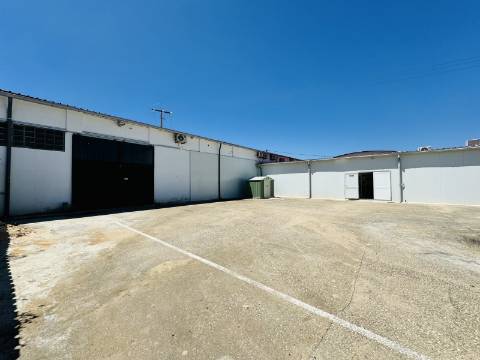 Armazém - Zona Industrial Santarém