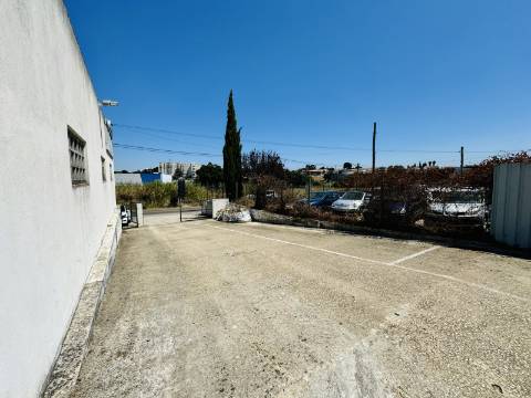 Armazém - Zona Industrial Santarém