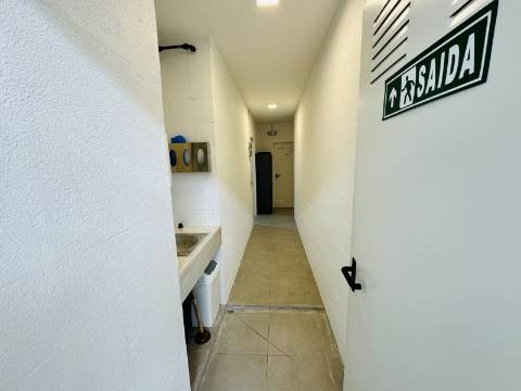 Armazém - Zona Industrial Santarém