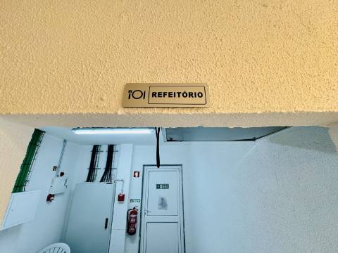 Armazém - Zona Industrial Santarém