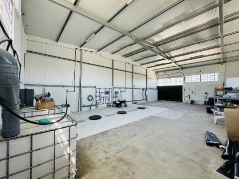 Armazém - Zona Industrial Santarém