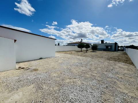 Moradia T2 - Almeirim