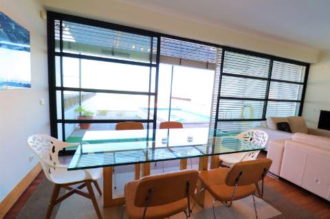 Apartamento T2 com Terraço e Piscina - Marina Parque das Nações