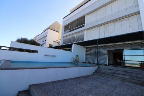 Apartamento T2 com Terraço e Piscina - Marina Parque das Nações