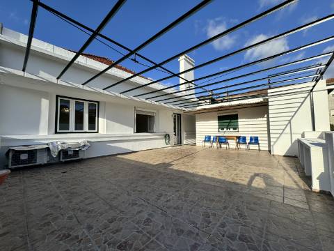 Moradia T5 - Santarém