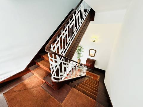 Moradia T5 - Santarém