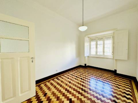 Moradia T5 - Santarém