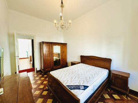 Moradia T5 - Santarém