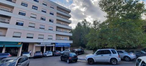 Garagem com 100m² - Santarém