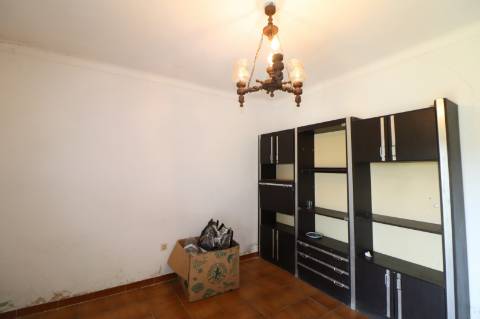 Moradia com 44.020m² - Santarém