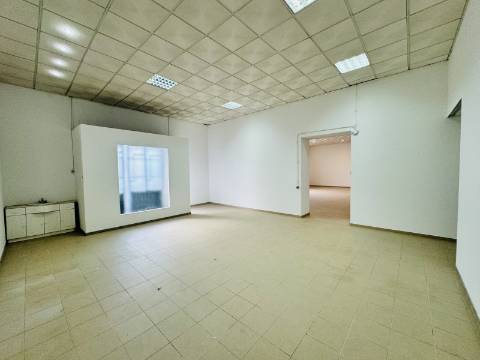 Espaço comércio/ lojas - Santarém