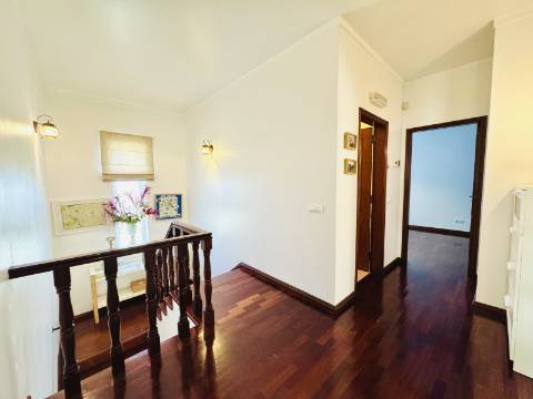 Moradia T5 - Santarém