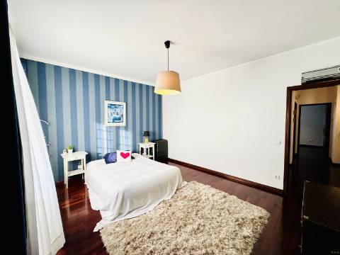 Moradia T5 - Santarém