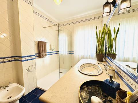 Moradia T5 - Santarém