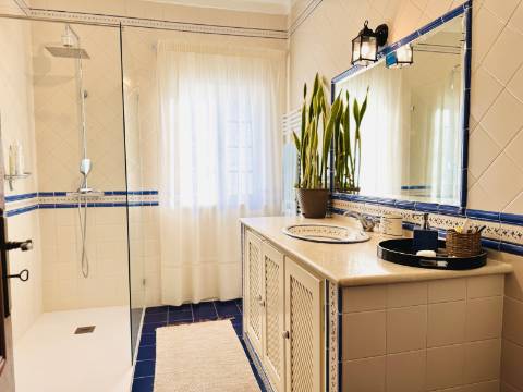 Moradia T5 - Santarém