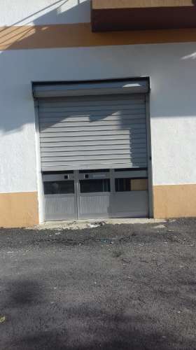 Armazém com 100m² - Planalto de Santarém