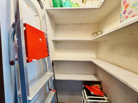 Apartamento T3 Transformado em T1 - Santarém