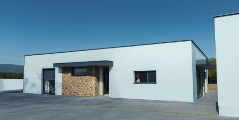 Moradia T3 com piscina - Santarém