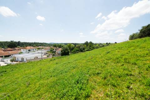 Lote de terreno Urbano 2.636m² - Santarém
