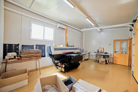 Armazém com área de 369m² - Santarém