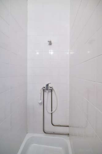 Armazém com área de 369m² - Santarém