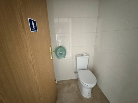 Loja comercial - Santarém